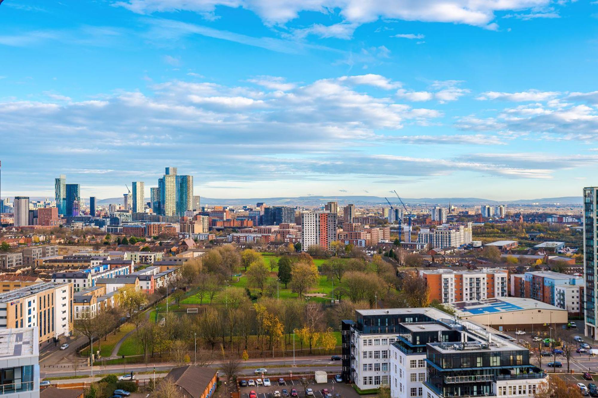 Stunning Apartment In Salford Quays, Dart Board, Balcony With Amazing Views, Sleeps 6 Manchester Exterior foto