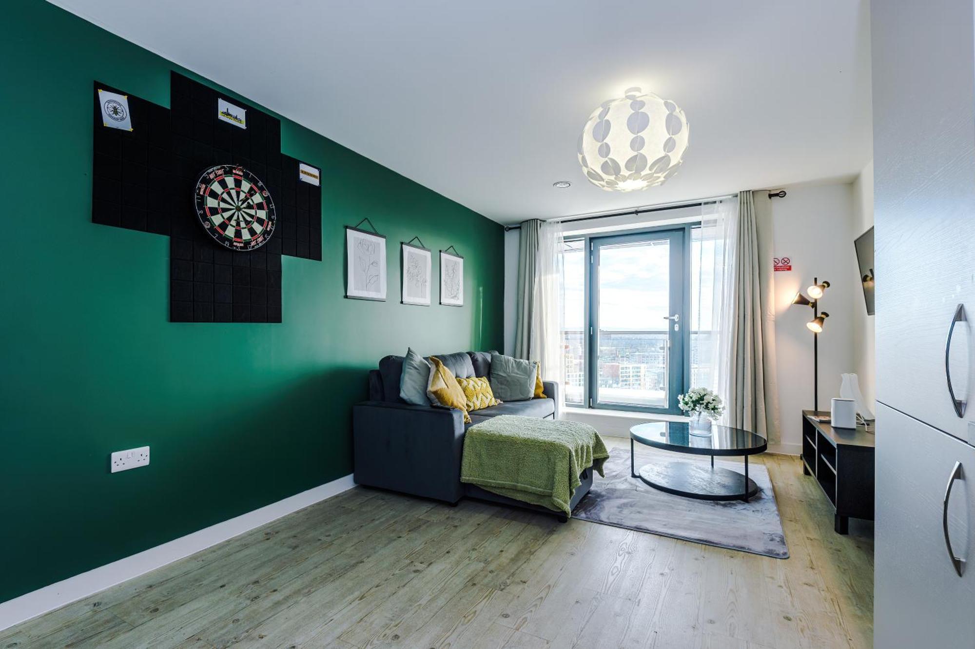 Stunning Apartment In Salford Quays, Dart Board, Balcony With Amazing Views, Sleeps 6 Manchester Exterior foto